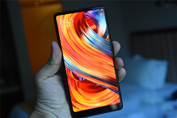 Xiaomi Mi MIX 2, la alternativa economica al iPhone X